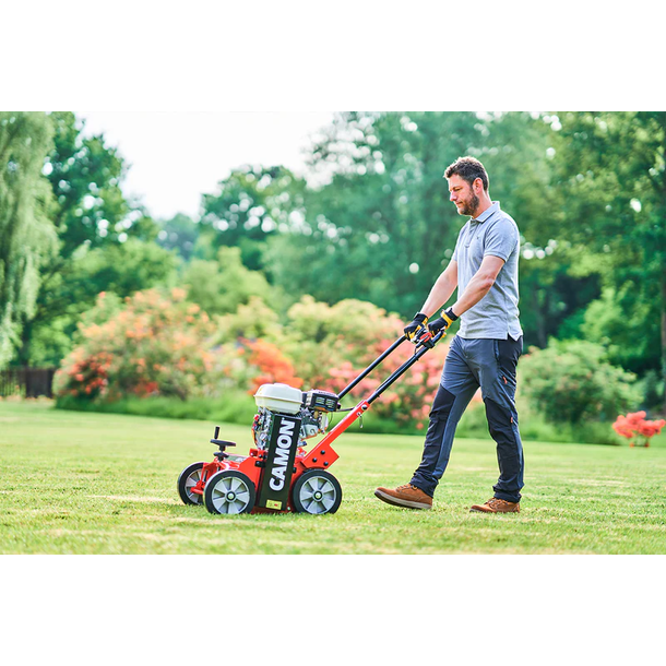 LAWN SCARIFIER PETROL