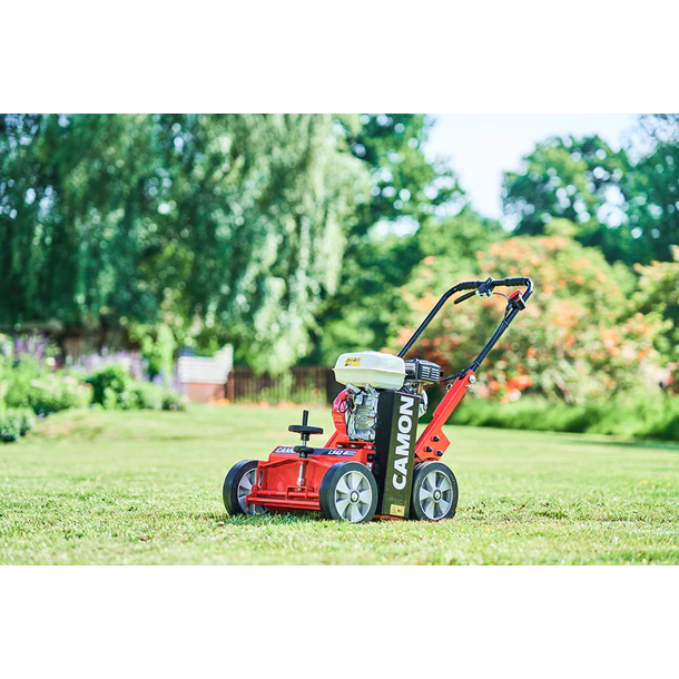 LAWN SCARIFIER PETROL