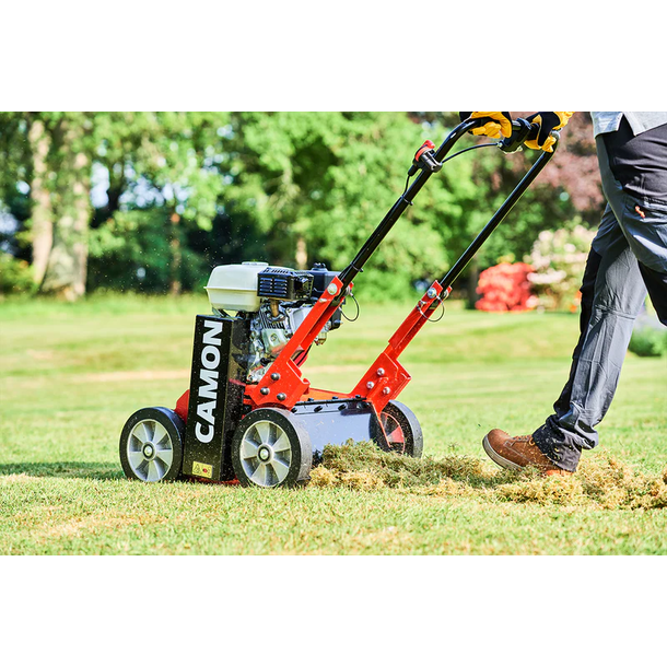 LAWN SCARIFIER PETROL