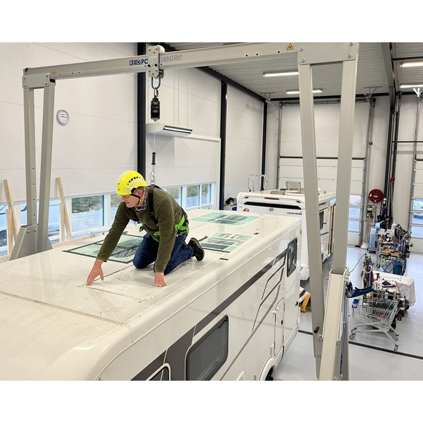 2T PORTABLE GANTRY 4 - 5.5 MTR