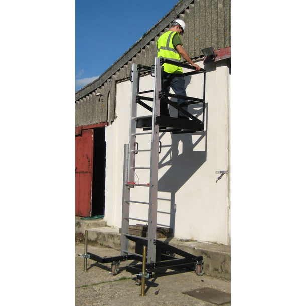 MINI MONKEY TOWER DESK SURFER