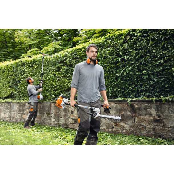 LONG REACH HEDGE TRIMMER