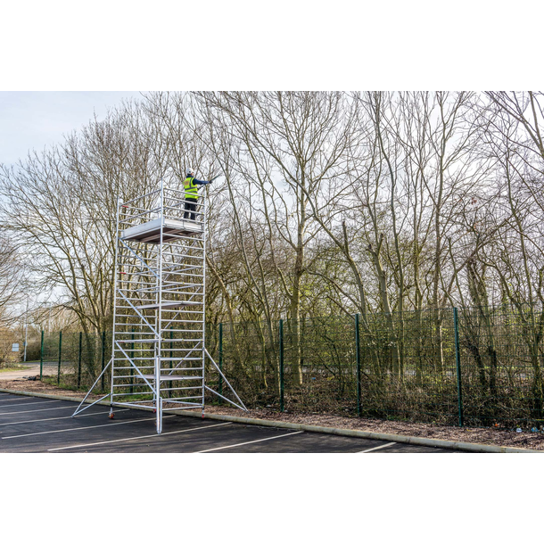 1.6M X 0.8M BASE X 2.7M HIGH