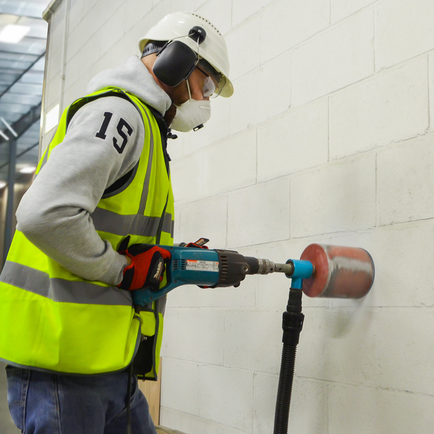 HAND HELD DIAMOND CORE DRILL